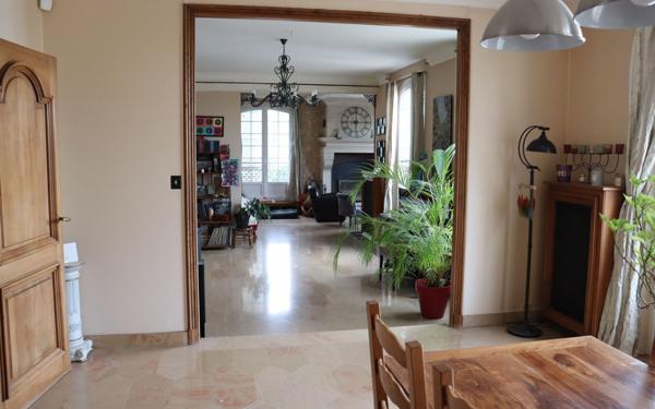 Maison à vendre    8 pièces • 400 m2 Saint-Georges-sur-Baulche