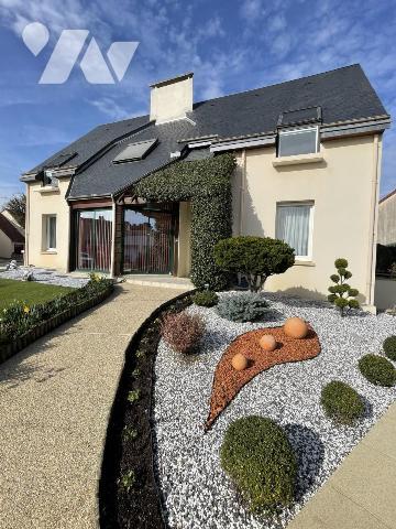 MAISON D'ARCHITECTE - ROUILLON