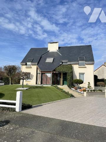 MAISON D'ARCHITECTE - ROUILLON