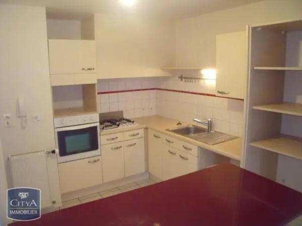 Appartement à louer 3 pièces 66m² Cholet (49300)