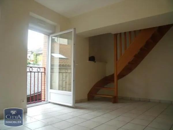 Appartement à louer 3 pièces 66m² Cholet (49300)