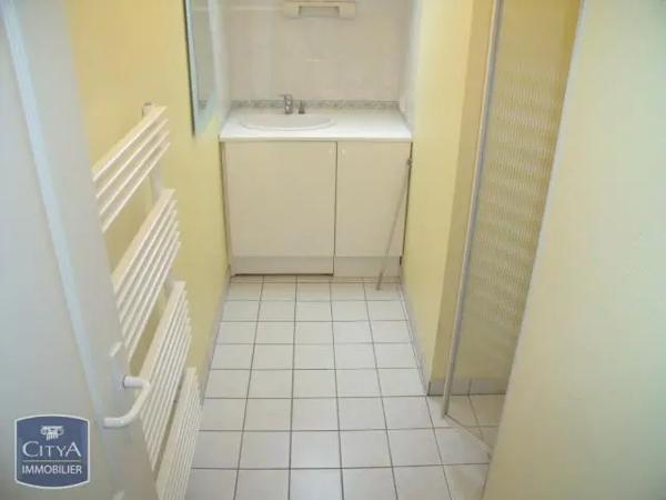 Appartement à louer 3 pièces 66m² Cholet (49300)