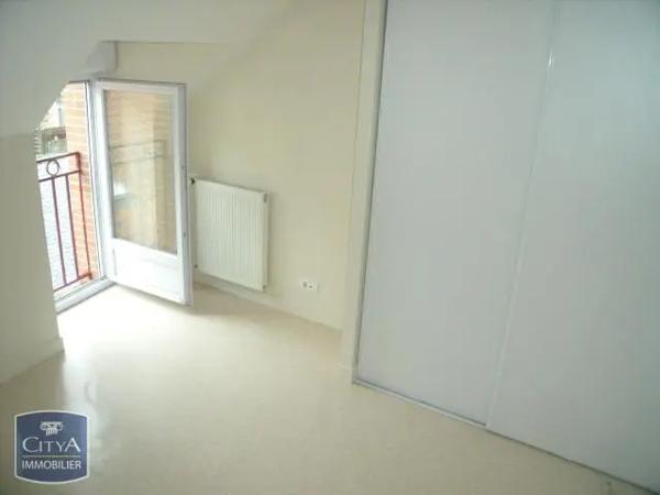 Appartement à louer 3 pièces 66m² Cholet (49300)