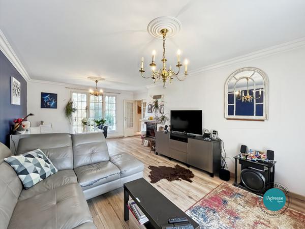 Maison Cerny 7 pièce(s) 145 m2