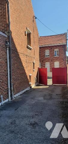 Maison avec 3 garages