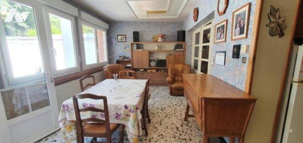 Maison avec 3 garages