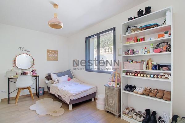 Maison 131 m² avec piscine 9 x 4 m, terrain 691 m² et prestations haut de gamme à Vitrolles