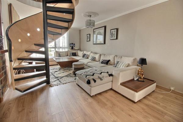 Appartement duplex 6 pièces 102.85 m2 ORLY