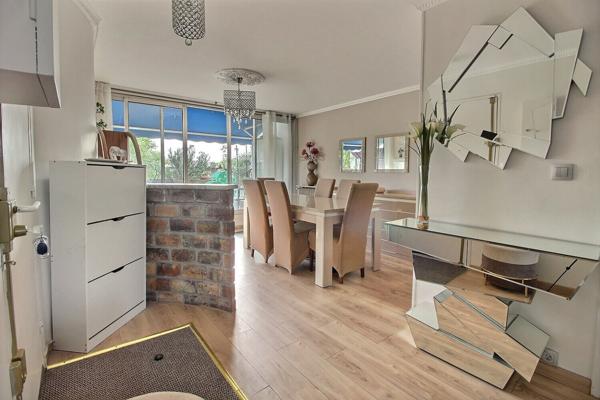 Appartement duplex 6 pièces 102.85 m2 ORLY