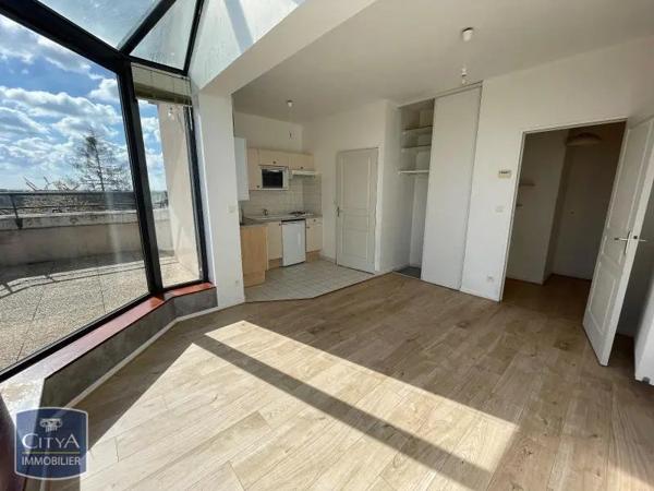 Appartement à louer 1 pièce 30.37m² Chartres (28000)