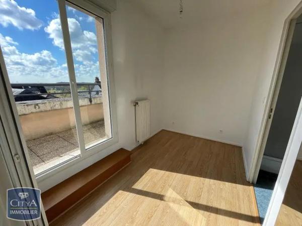 Appartement à louer 1 pièce 30.37m² Chartres (28000)
