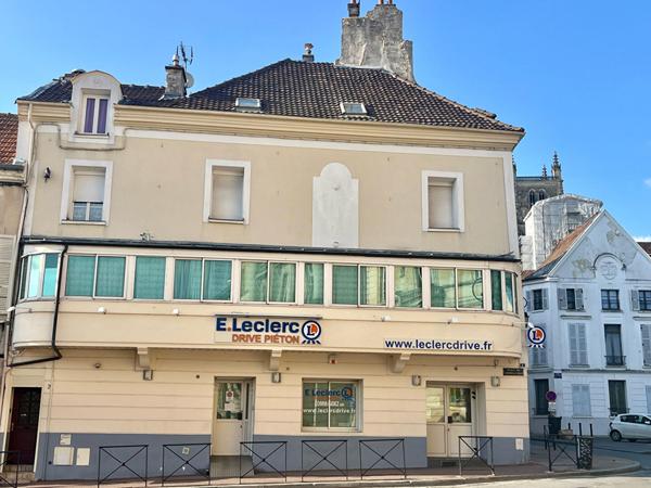 Meaux maison HYPER centre ville avec local professionnel