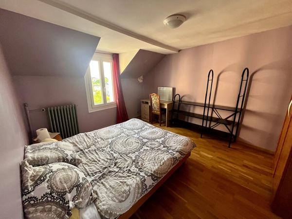 Meaux maison HYPER centre ville avec local professionnel