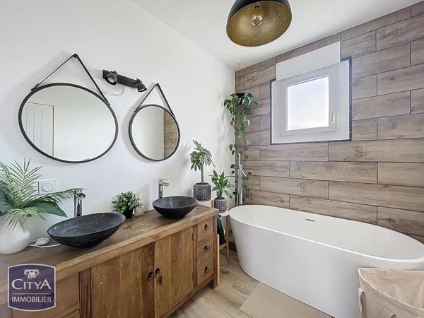 Maison à vendre 6 pièces 131.45m² Lèves (28300)