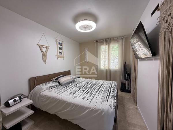 A VENDRE SAINT MAXIMIN LA SAINTE BAUME MAISON T6  DE 145 M² SUR 5000 M² DE JARDIN GARAGE PISCINE SPA CUISINE ETE