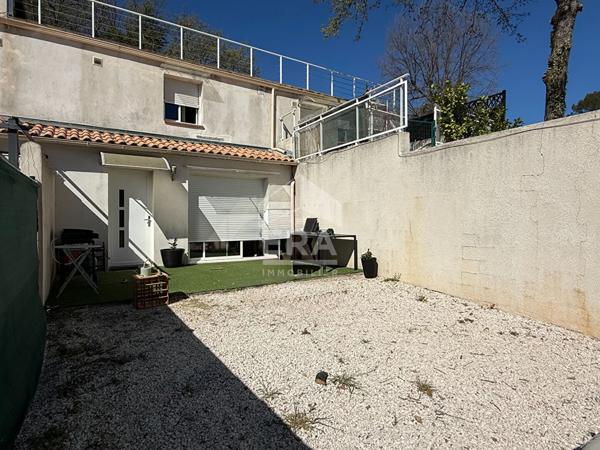 A VENDRE SAINT MAXIMIN LA SAINTE BAUME MAISON T6  DE 145 M² SUR 5000 M² DE JARDIN GARAGE PISCINE SPA CUISINE ETE