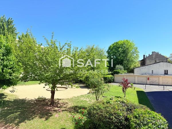 Appartement lumineux proche RER E, balcon, parking
