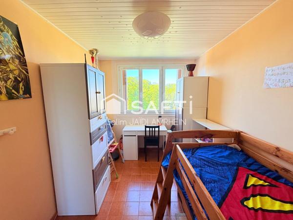 Appartement lumineux proche RER E, balcon, parking