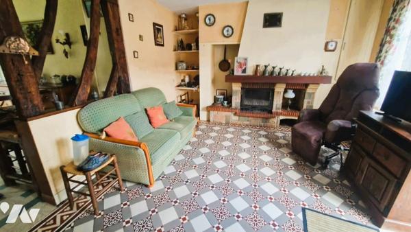 MAISON MITOYENNE À RÉNOVER