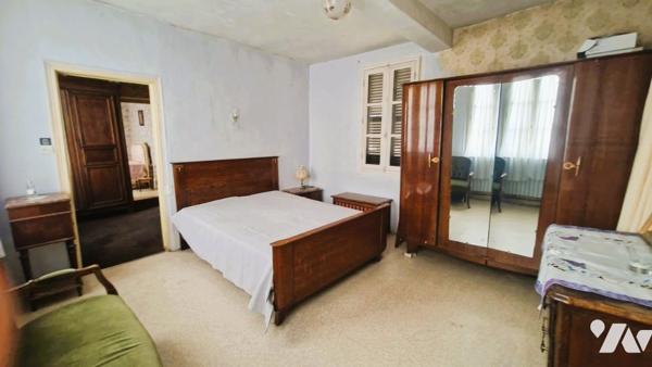 MAISON MITOYENNE À RÉNOVER