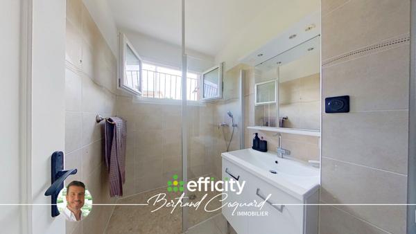 Maison
         4 pièces
        - 72 m² Exclusivité 198 000 € *