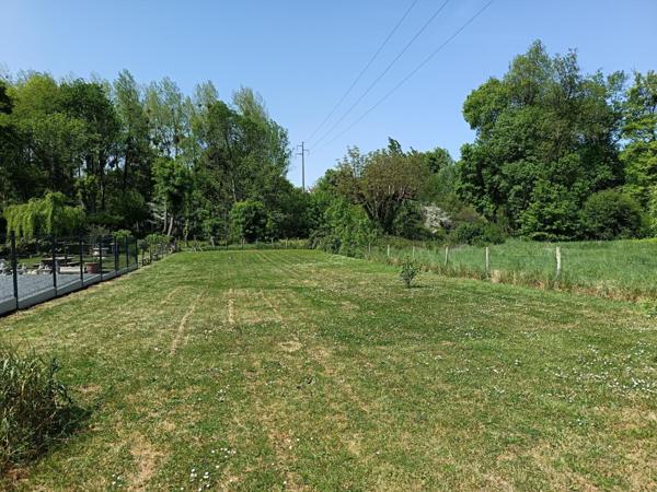 Pavillon plain-pied, deux chambres, garage, jardin