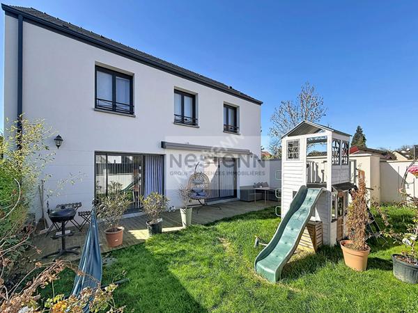 Maison 118m² / 3 chambres / 376m² jardin comble aménagable