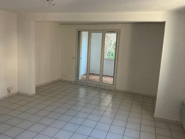 Appartement t2 d'env 45 m² + véranda de 10 m²