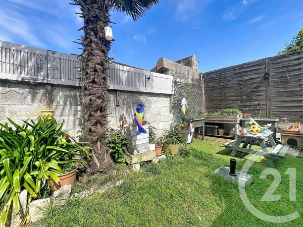 Maison à vendre  4 pièces - 91,64 m 2   ROCHEFORT  - 17