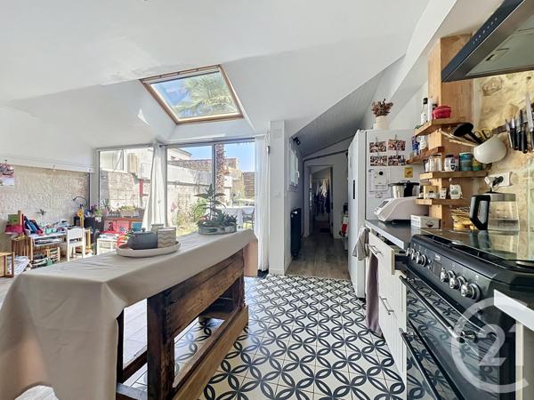 Maison à vendre  4 pièces - 91,64 m 2   ROCHEFORT  - 17