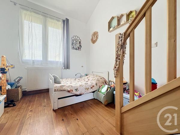 Maison à vendre  4 pièces - 91,64 m 2   ROCHEFORT  - 17