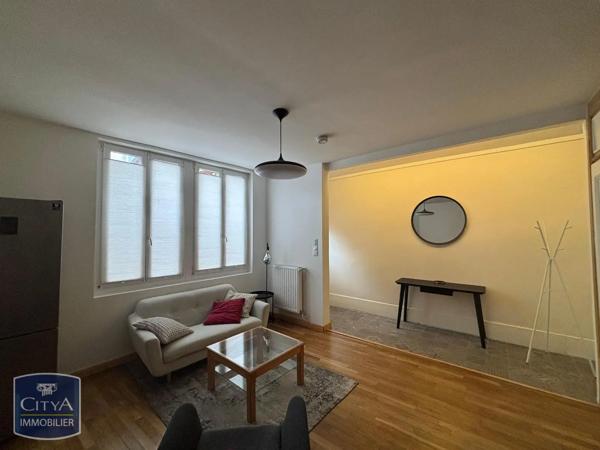 Appartement à louer 3 pièces 73.95m² Besançon (25000)