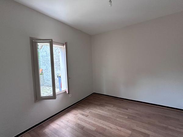 Maison de ville avec cour à vendre 3 chambres Montauban 82