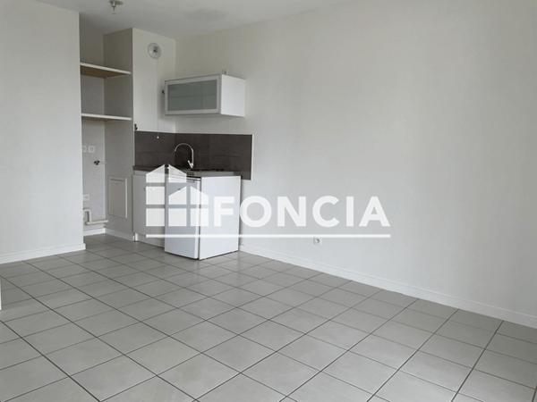Location Appartement 2 pièces 39.26 m² - 9 RUE RENE VULLIEZ Grenoble 38000