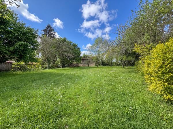 Maison à vendre à Vernoux-en-Gâtine (79240) - Deux-Sèvres