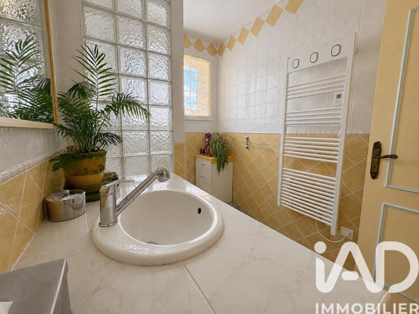 Maison à vendre 6 pièces 120 m² Manduel