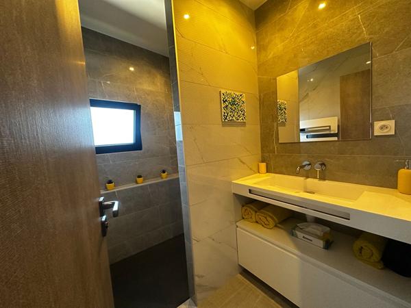 Maison - 5 pièces - 184m² - Guidel