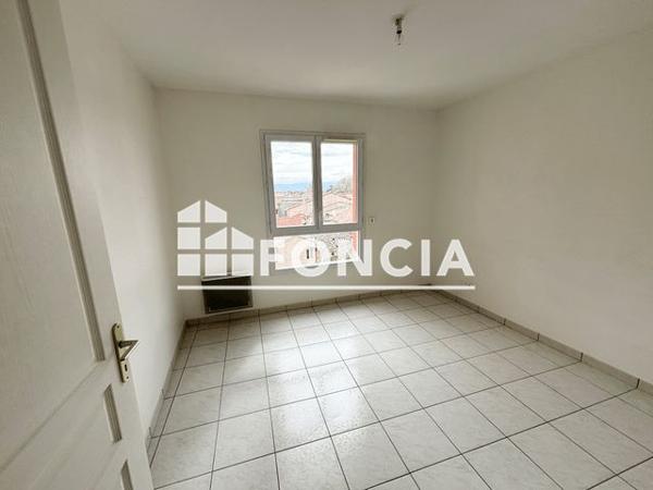 Location Appartement 4 pièces 74.15 m² - 12 RUE DU 11 NOVEMBRE 1918 Tain L'hermitage 26600