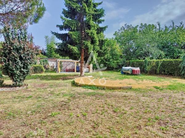 Maison familiale avec jardin et fort potentiel  Bagneux (49400)