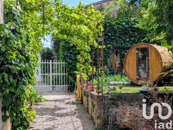 Demeure 16 pièces de 484 m² à Andancette (26140)