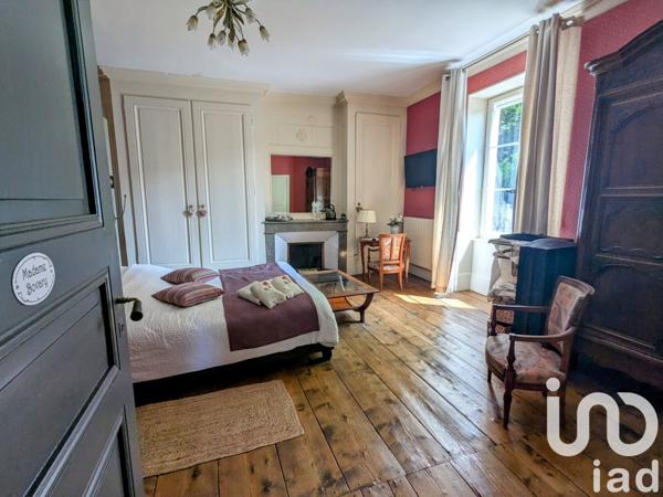 Demeure 16 pièces de 484 m² à Andancette (26140)