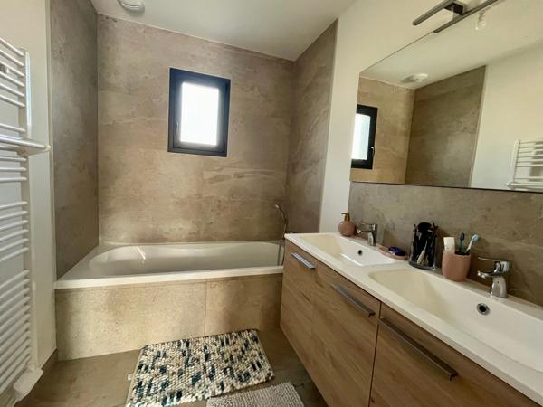 AUX PORTES DE LUCON 85400 CALME ABSOLU VILLA PLAIN PIED 2025 GRAND CONFORT 3 CHAMBRES GARAGE ET SPA