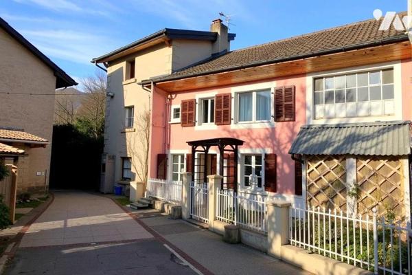 MAISON A VENDRE - GEX - QUARTIER TOUGIN - SH 179 m2 - 8 pièces - Dépendances, cour et jardin