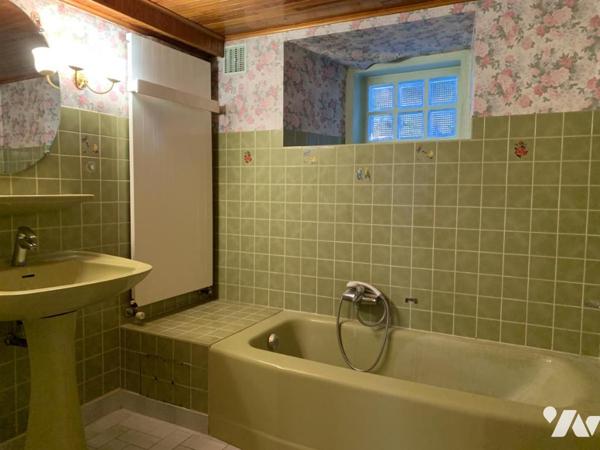 MAISON A VENDRE - GEX - QUARTIER TOUGIN - SH 179 m2 - 8 pièces - Dépendances, cour et jardin