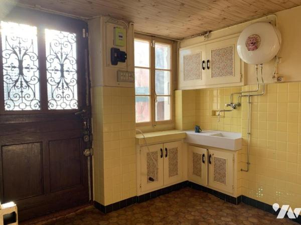 MAISON A VENDRE - GEX - QUARTIER TOUGIN - SH 179 m2 - 8 pièces - Dépendances, cour et jardin