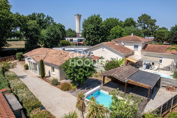 Coup de coeur à Biscarrosse : piscine, jardin et centre-ville à pied !