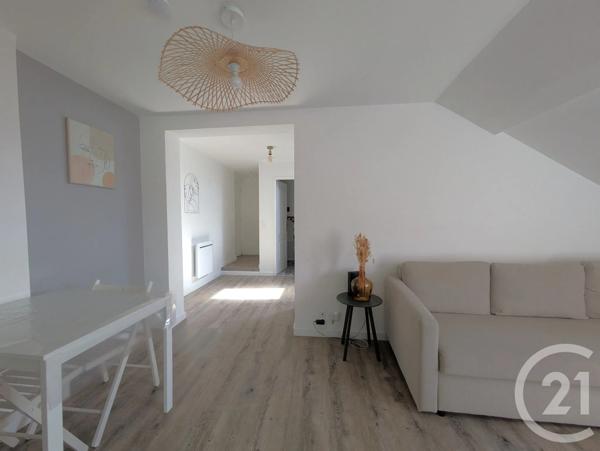 Appartement T2 à vendre  2 pièces - 42,67 m 2   ENTRELACS  - 73