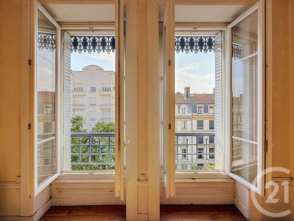 Appartement F2 Bis à vendre  2 pièces - 72,14 m 2   LYON  - 69007