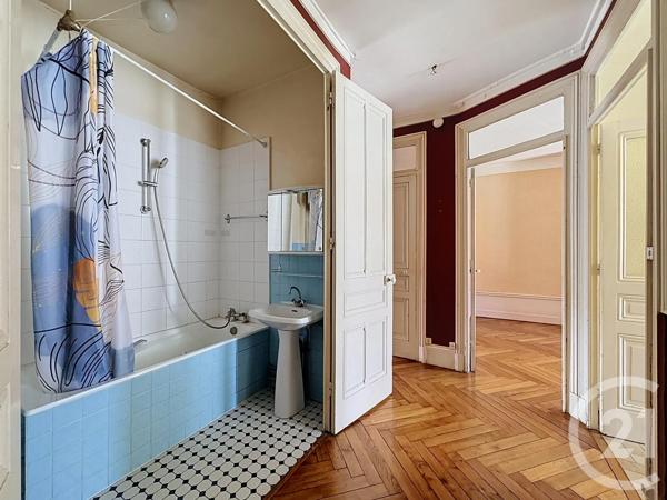 Appartement F2 Bis à vendre  2 pièces - 72,14 m 2   LYON  - 69007