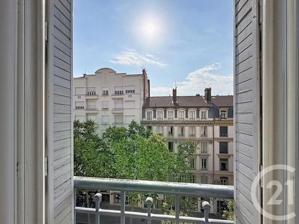 Appartement F2 Bis à vendre  2 pièces - 72,14 m 2   LYON  - 69007
